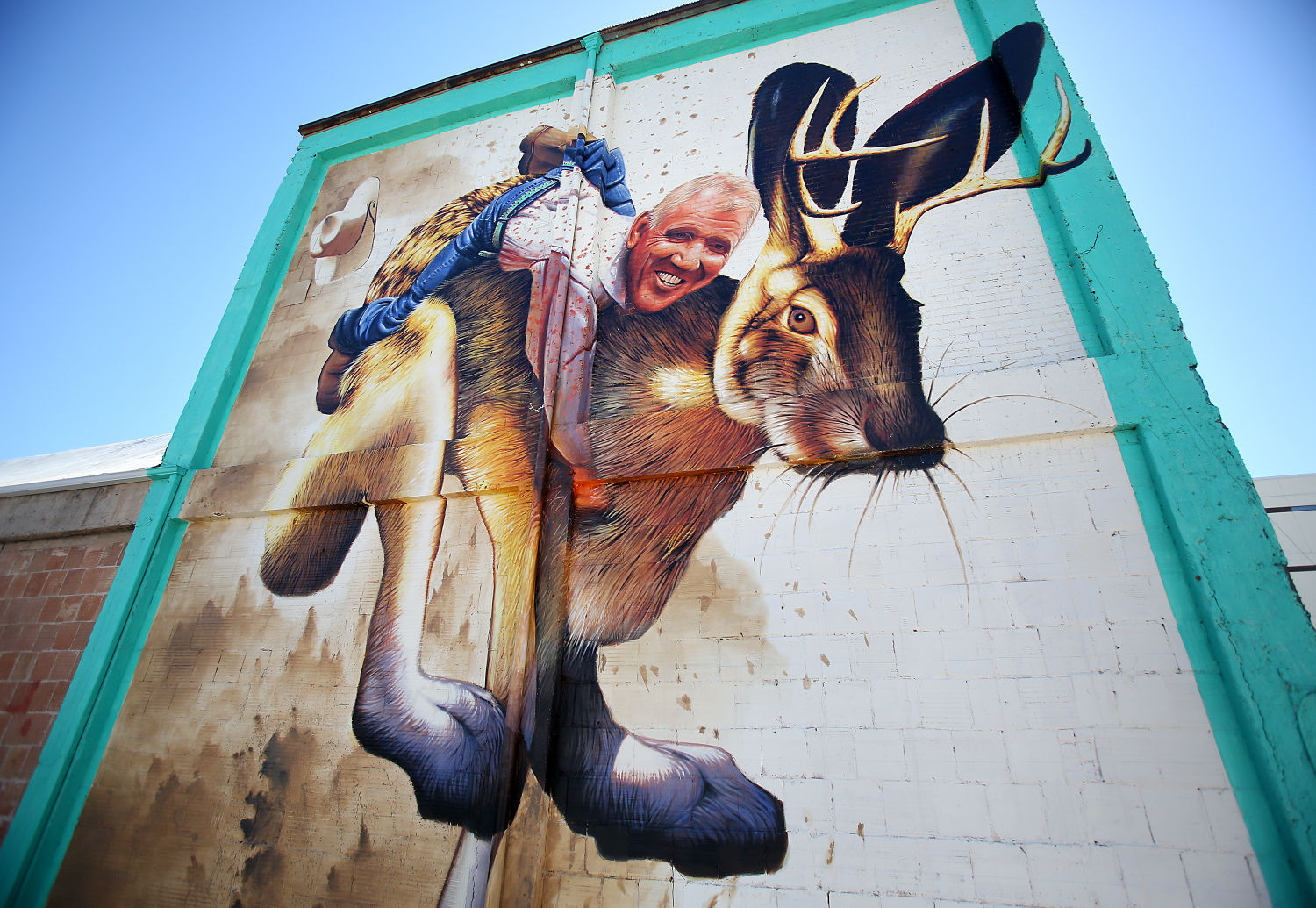 Bill Walton mural by Ignacio Garcia